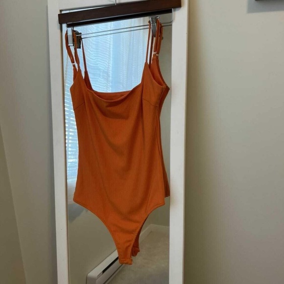 Ribbed square neck bodysuit - Picture 2 of 4